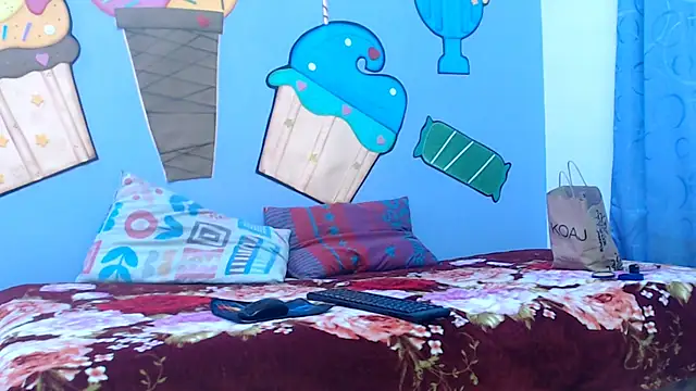 Snapshot of skinnysexzara18 chatting on 01-12-26, 01:01 skinnysexzara18 online show from 01-12-26, 01:01