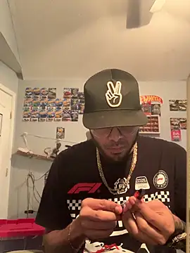Snapshot of PRBoricua787 chatting on 06-15-26, 04:50 PRBoricua787 online show from 06-15-26, 04:50