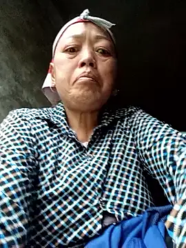 Snapshot of Agnes-baby chatting on 01-14-26, 01:09 Agnes-baby online show from 01-14-26, 01:09