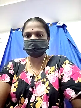 Snapshot of Tamil_Maha69 chatting on 05-13-26, 01:01 Tamil Maha69 online show from 05-13-26, 01:01