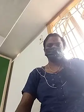 Snapshot of Tamil_Maha69 chatting on 05-18-26, 01:39 Tamil Maha69 online show from 05-18-26, 01:39