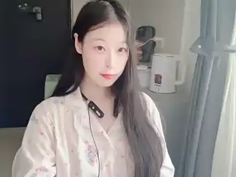 Snapshot of Hanhan-MM chatting on 01-12-26, 12:50 Hanhan-MM online show from 01-12-26, 12:50