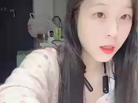 Snapshot of Hanhan-MM chatting on 01-09-26, 02:02 Hanhan-MM online show from 01-09-26, 02:02