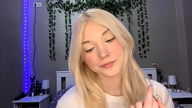 LlsabethHaze online show from 01-08-26, 05:08