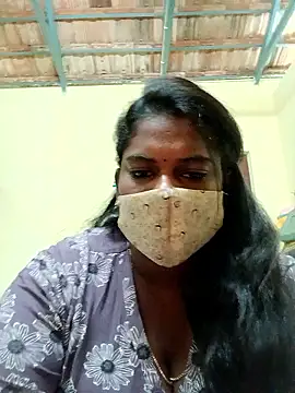 Snapshot of Milky_Julia chatting on 02-16-26, 06:39 Milky Julia online show from 02-16-26, 06:39