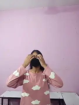 HotxMuskan online show from 03-11-26, 03:22