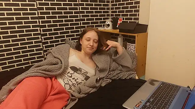 Spatgirl online show from 02-13-26, 07:14