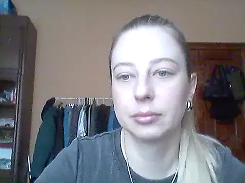 Snapshot of Miralisse chatting on 02-24-26, 11:00 Miralisse online show from 02-24-26, 11:00