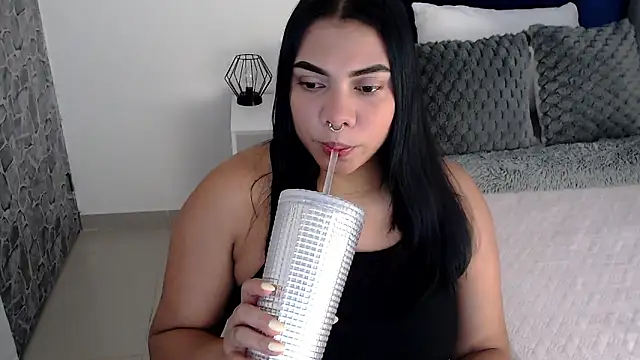 isabelateran online show from 02-05-26, 06:15