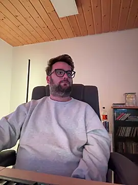 Dominic2295 online show from 02-07-26, 02:36