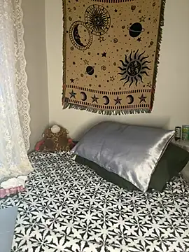 teenyblossom online show from 02-22-26, 09:38