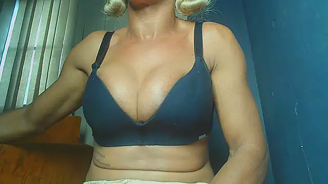 paolla23cm brasil online show from 07-25-26, 04:13