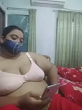 Snapshot of momo_loves chatting on 05-16-26, 02:54 momo loves online show from 05-16-26, 02:54