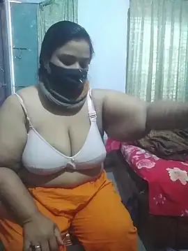 momo loves online show from 02-12-26, 03:28