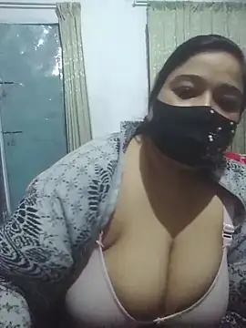 momo loves online show from 02-10-26, 02:16