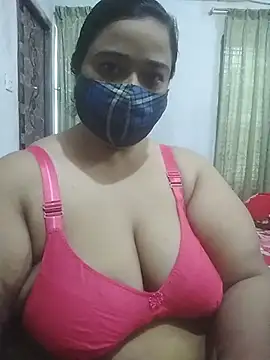 Snapshot of momo_loves chatting on 04-22-26, 05:14 momo loves online show from 04-22-26, 05:14