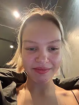 Snapshot of AshleyMur chatting on 02-10-26, 04:33 AshleyMur online show from 02-10-26, 04:33