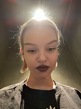 Snapshot of AshleyMur chatting on 02-03-26, 06:40 AshleyMur online show from 02-03-26, 06:40