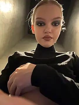 Snapshot of AshleyMur chatting on 02-04-26, 06:08 AshleyMur online show from 02-04-26, 06:08