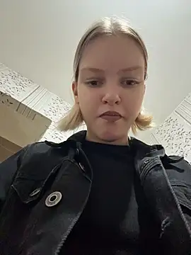 AshleyMur online show from 06-17-26, 06:24