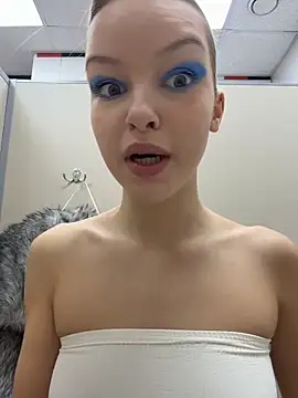 AshleyMur online show from 03-15-26, 06:20