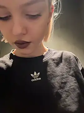 Snapshot of AshleyMur chatting on 02-03-26, 06:22 AshleyMur online show from 02-03-26, 06:22