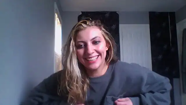 KellyKardashian online show from 04-18-26, 06:32