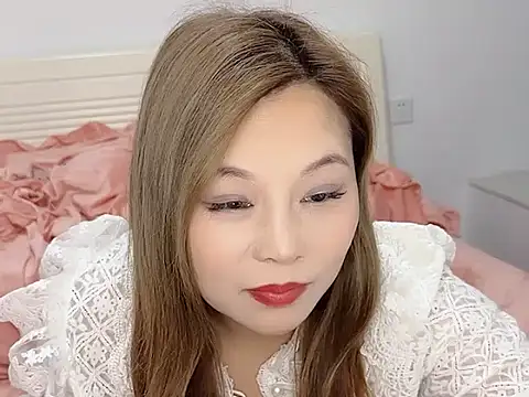 Snapshot of xiaoxun125 chatting on 01-09-26, 12:45 xiaoxun125 online show from 01-09-26, 12:45