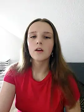 Snapshot of HotAlice69 chatting on 01-19-26, 01:04 HotAlice69 online show from 01-19-26, 01:04