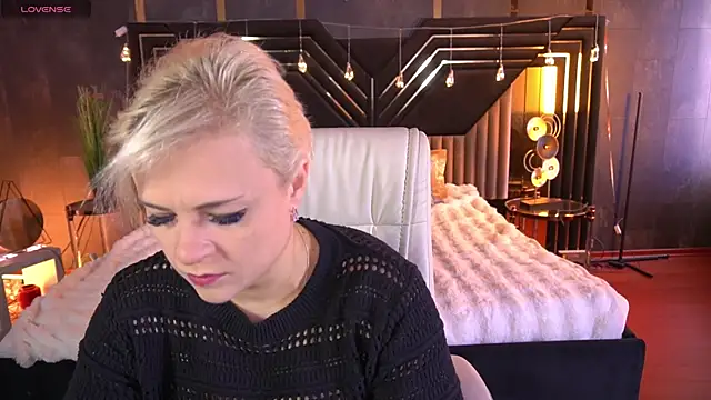 CrystalVibe online show from 03-08-26, 06:17