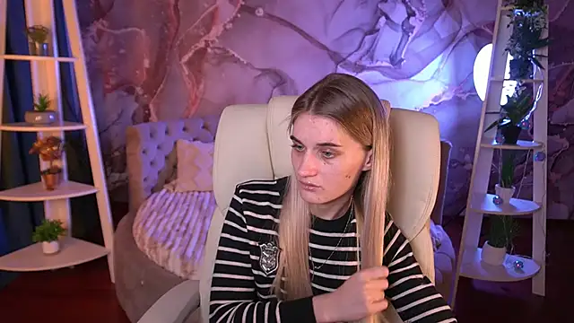 DiamondNina online show from 03-22-26, 08:10