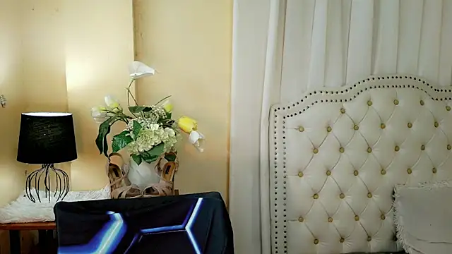 Snapshot of SweetcockAsian chatting on 01-14-26, 06:44 SweetcockAsian online show from 01-14-26, 06:44