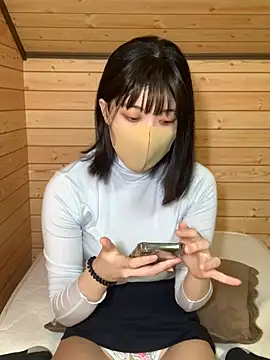 minami room online show from 04-10-26, 01:07