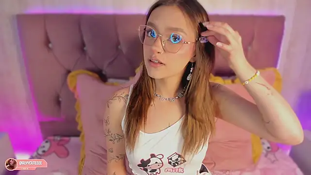 alyy cut3 online show from 04-08-26, 08:43