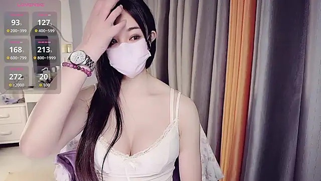 NolanMia online show from 03-06-26, 12:16