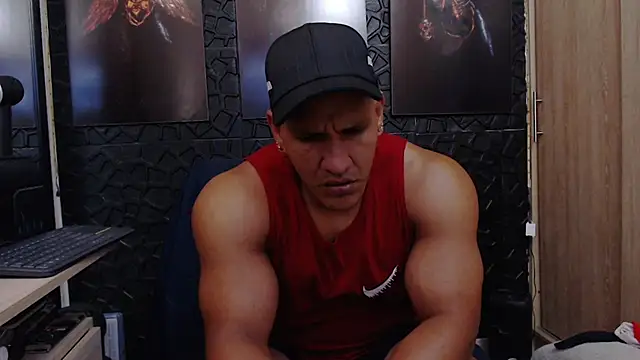 Snapshot of viktor_herrera chatting on 06-20-26, 04:45 viktor herrera online show from 06-20-26, 04:45
