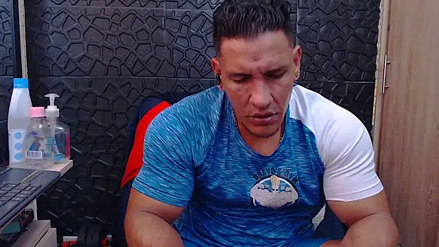 viktor herrera online show from 02-03-26, 03:50