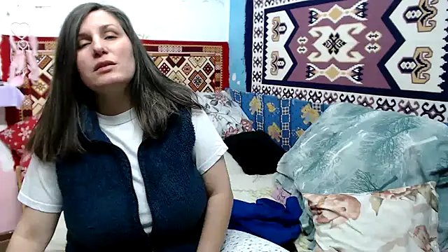 Snapshot of Adelinemilf chatting on 02-02-26, 08:24 Adelinemilf online show from 02-02-26, 08:24