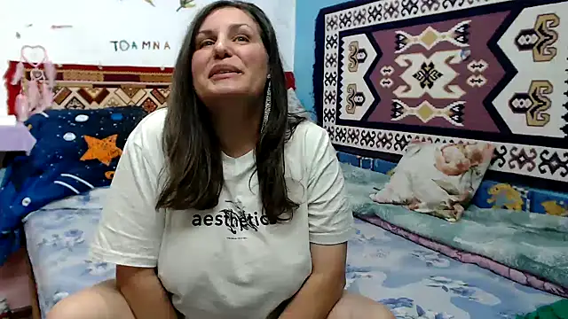 Adelinemilf online show from 07-10-26, 03:01