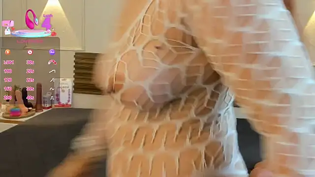 mia gold  online show from 03-31-26, 07:16