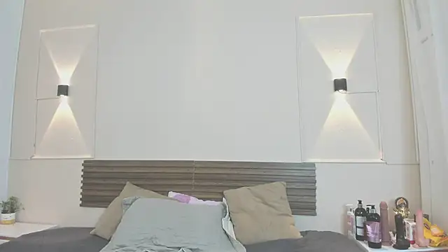 Snapshot of mia_gold_ chatting on 07-01-26, 06:52 mia gold online show from 07-01-26, 06:52