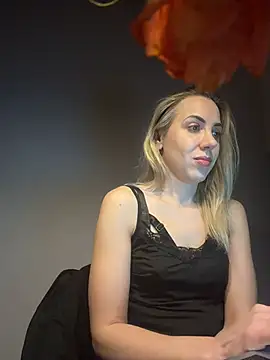 ElenaWhitmore online show from 03-19-26, 10:21