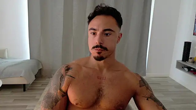 Snapshot of Master_Lukas chatting on 07-25-26, 12:22 Master Lukas online show from 07-25-26, 12:22
