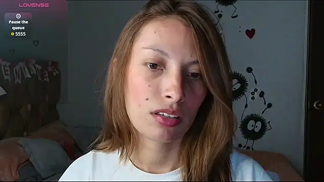 Snapshot of Sweet_moon_v_ chatting on 02-20-26, 12:07 Sweet moon v online show from 02-20-26, 12:07