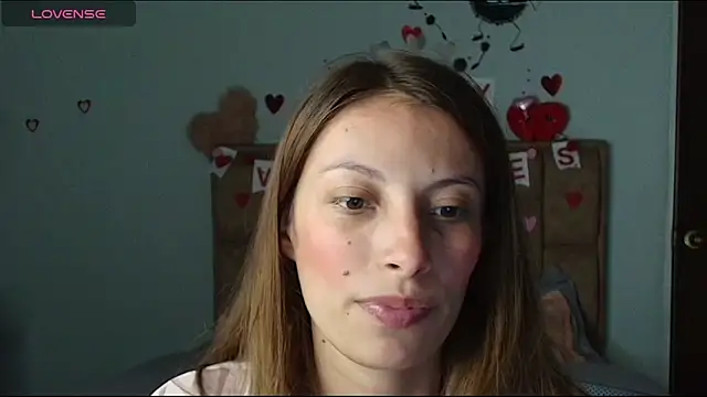 Snapshot of Sweet_moon_v_ chatting on 02-12-26, 11:15 Sweet moon v online show from 02-12-26, 11:15