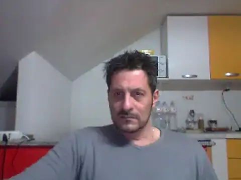 Snapshot of colosone chatting on 03-09-25, 08:52 colosone online show from 03-09-25, 08:52