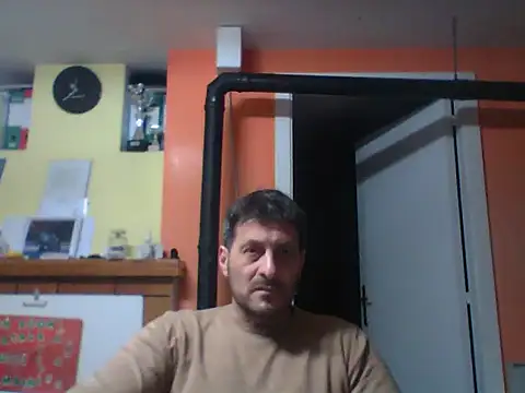 Snapshot of colosone chatting on 02-24-25, 09:41 colosone online show from 02-24-25, 09:41