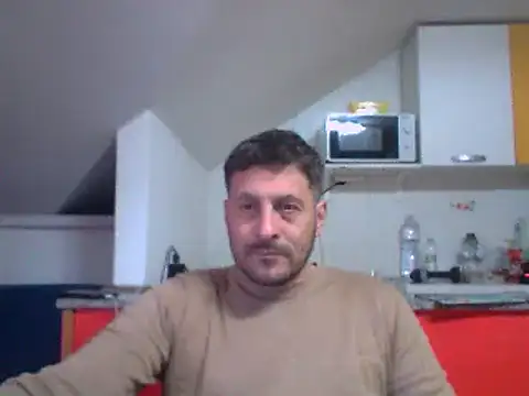 Snapshot of colosone chatting on 03-17-25, 03:50 colosone online show from 03-17-25, 03:50