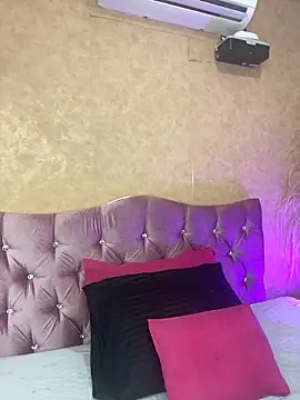 Missy 22  online show from 04-05-26, 02:24