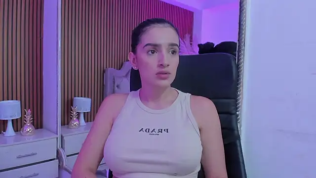 Violett hott  online show from 03-21-26, 12:42